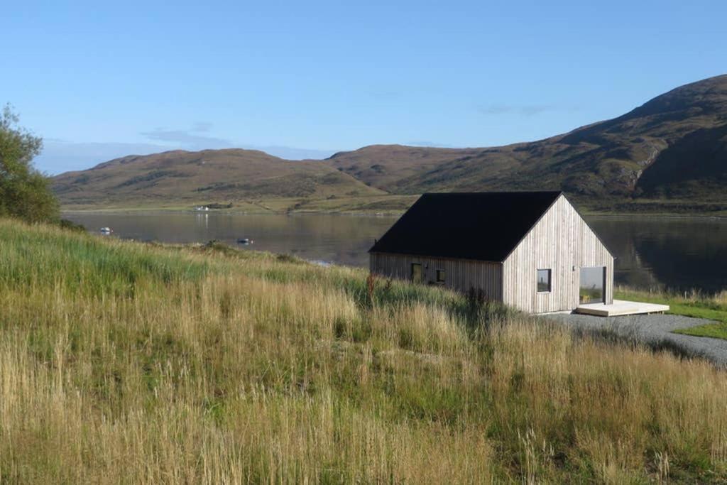Holiday home Beautiful Views From Right Above The Water *